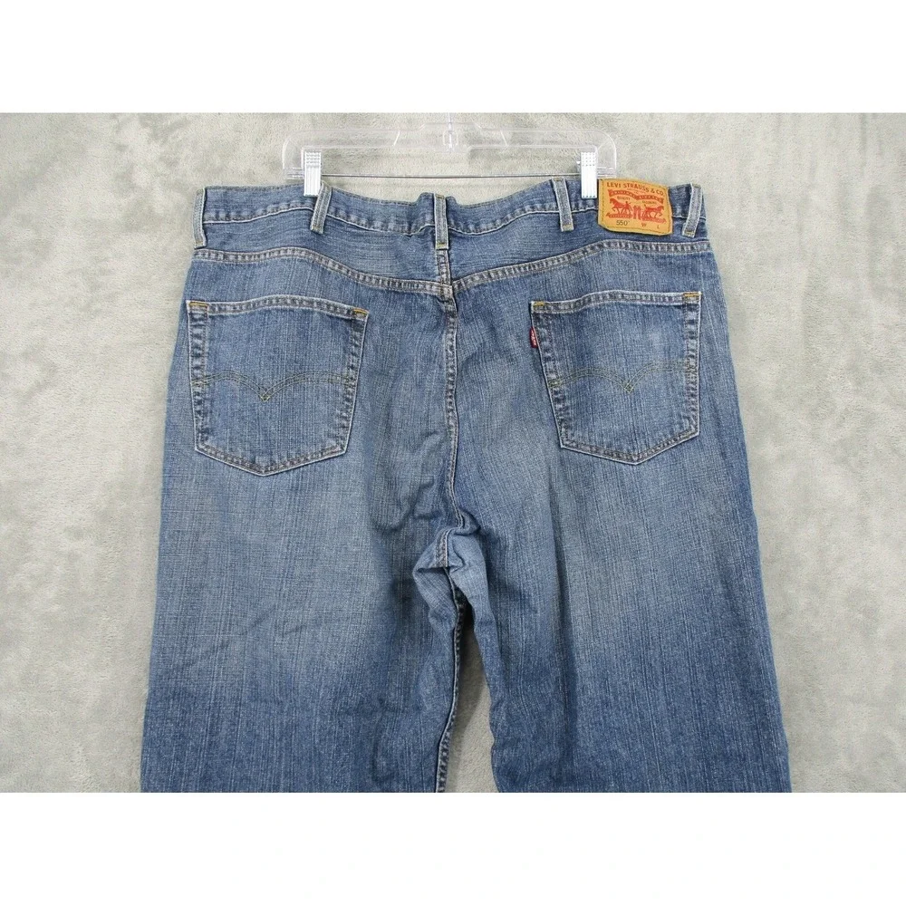 Levis 550 Jeans Mens Size 46 Relaxed Straight Leg Dark Wash Casual Workwear